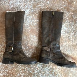 Donald J Pliner Brocha Boot